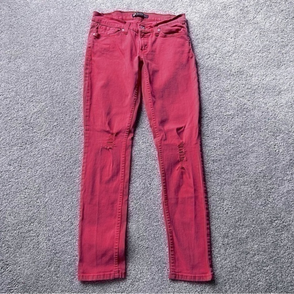 💚Levi’s coral skinny distressed jeans- 524 Too Super-low